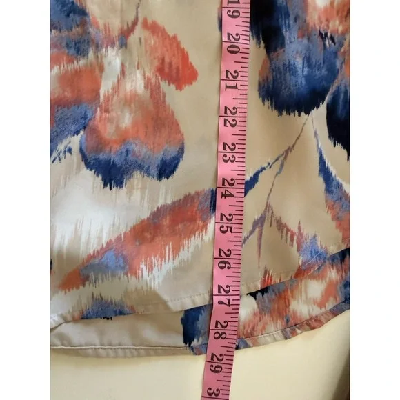 Chicos 2 Abstract Floral Blouse Top V Neck Roll Tab Slv Flowy Silky Satin Large - Picture 11 of 16
